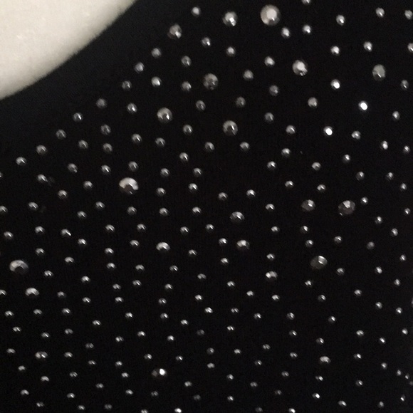 Top - Picture 3 of 4